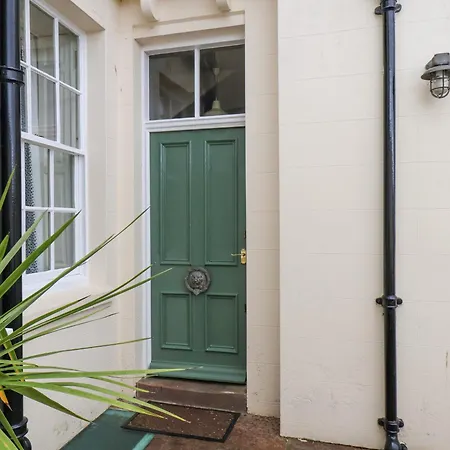 12 St Hilda's Whitby