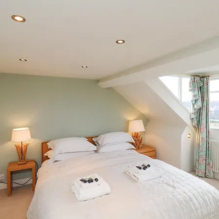 12 St Hilda's Whitby