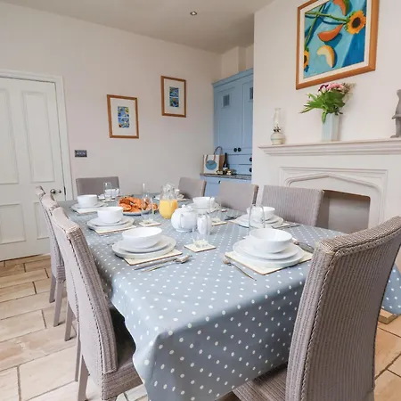 12 St Hilda's * Whitby