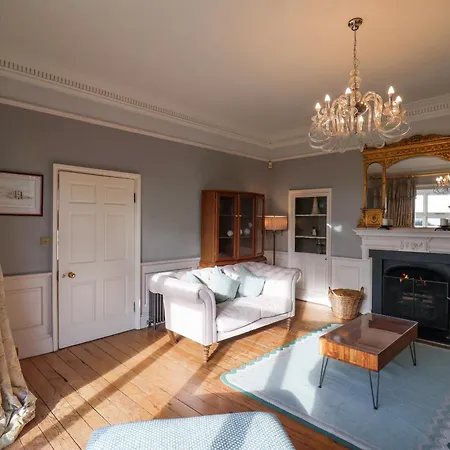 12 St Hilda's 度假居 *