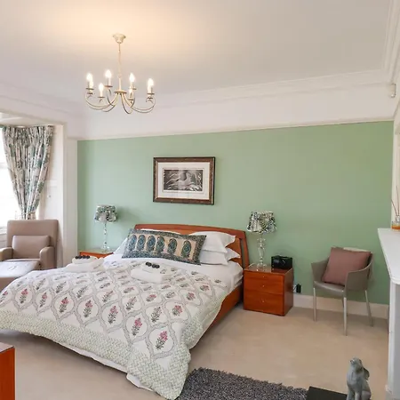 度假居 12 St Hilda's *