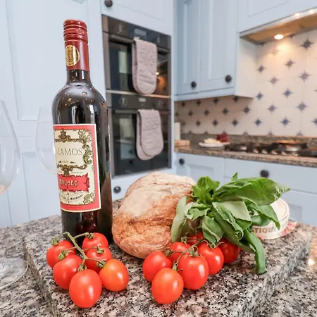 12 St Hilda's 度假居