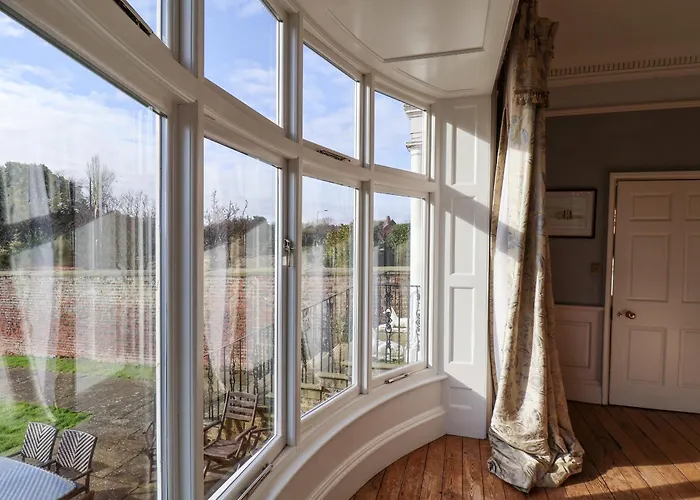 12 St Hilda's بيت للعطل