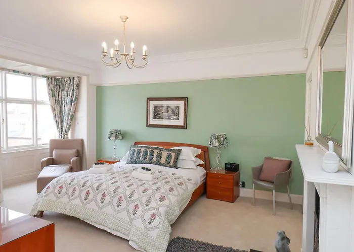 بيت للعطل 12 St Hilda's *