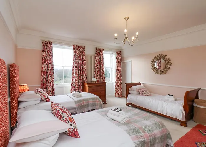 12 St Hilda's بيت للعطل